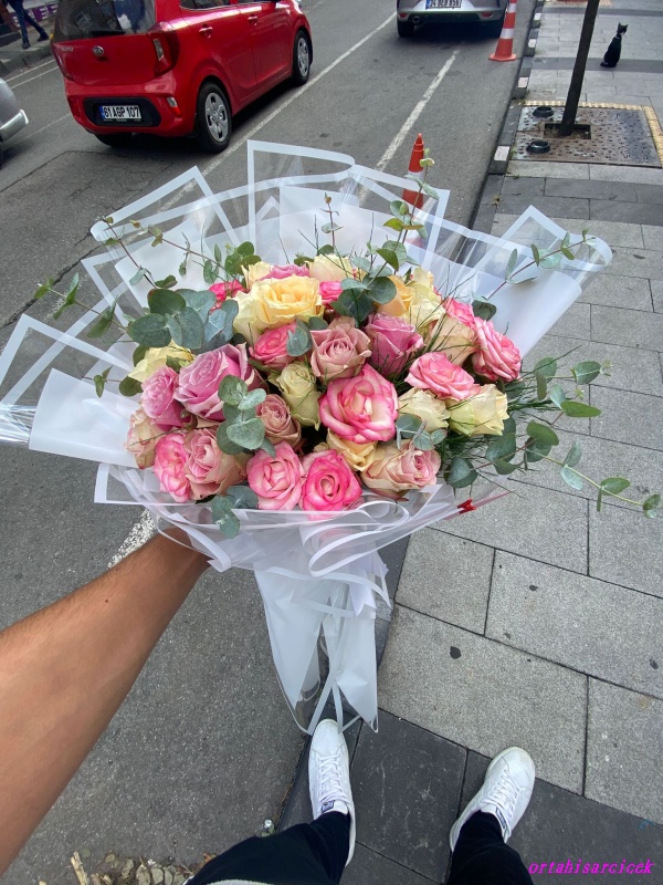 40 adet renkli güller