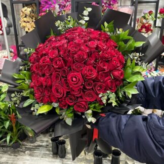 100 adet kırmızı gül